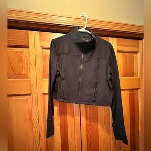 Beyond Yoga cropped jacket; size Large